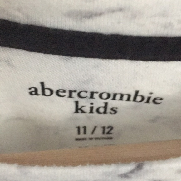 Abercrombie shirt - Picture 3 of 3